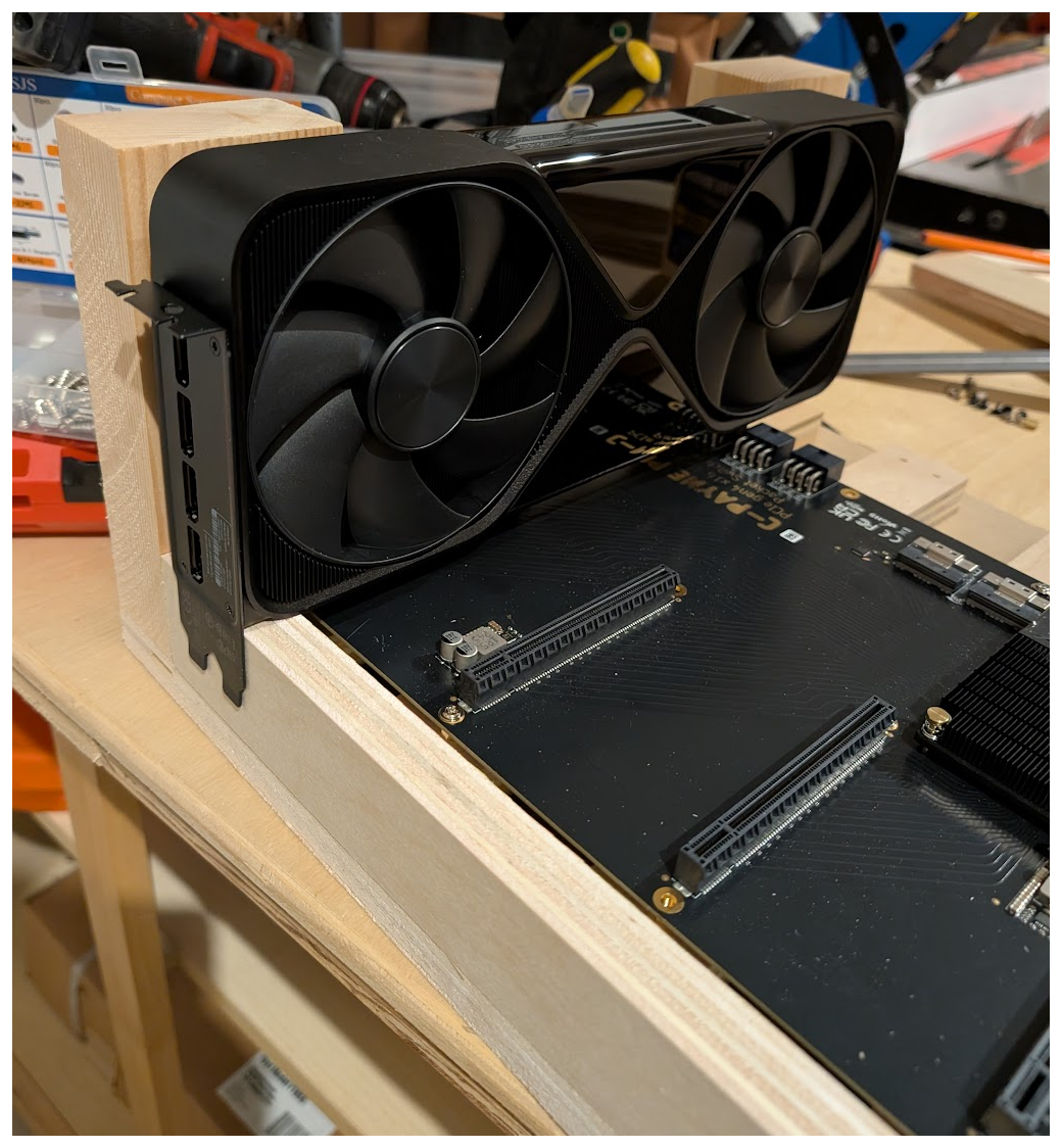 c-payne PCIe4 스위치